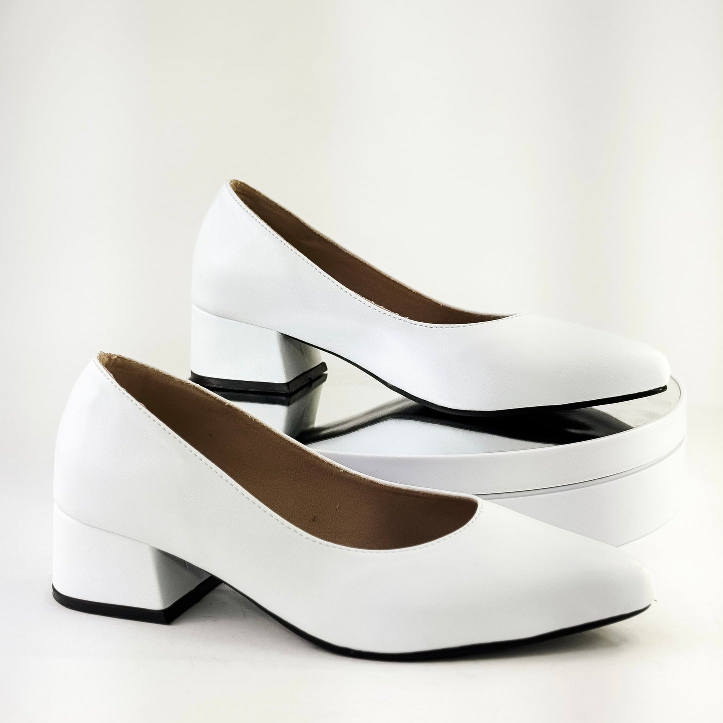 Tacones clásicos de tacón 3.5 cm color blanco para mujer - Milagros Moda