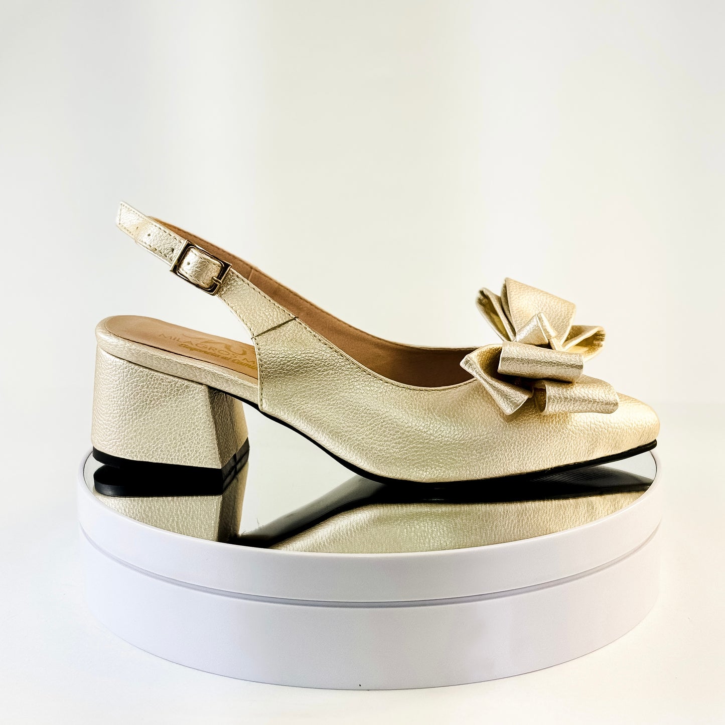 Tacones destalonados de tacón 3.5 cm color champagne con moño decorativo para mujer - Milagros Moda