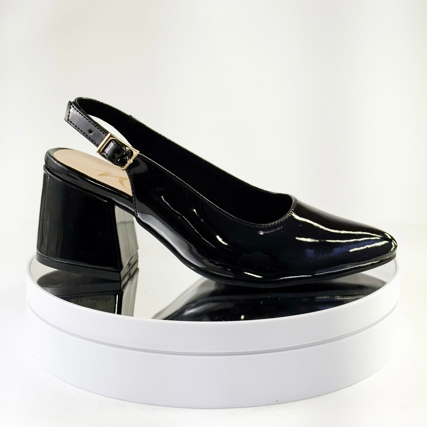 Zapatos de tacón grueso 5.5 cm color negro destalonados con punta cerrada y correa para mujer - Milagros Moda