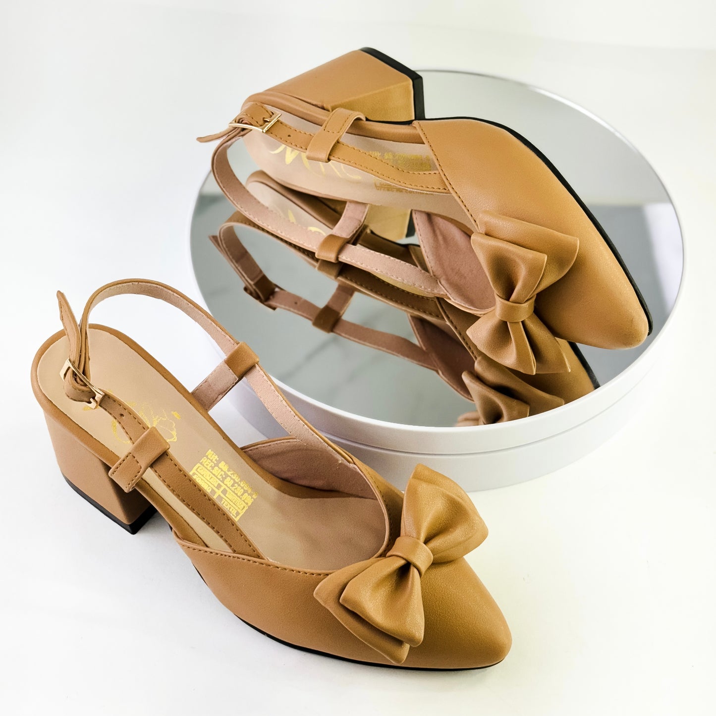 Sandalias de tacón grueso 5.5 cm color amaretto con moño para mujer - Milagros Moda