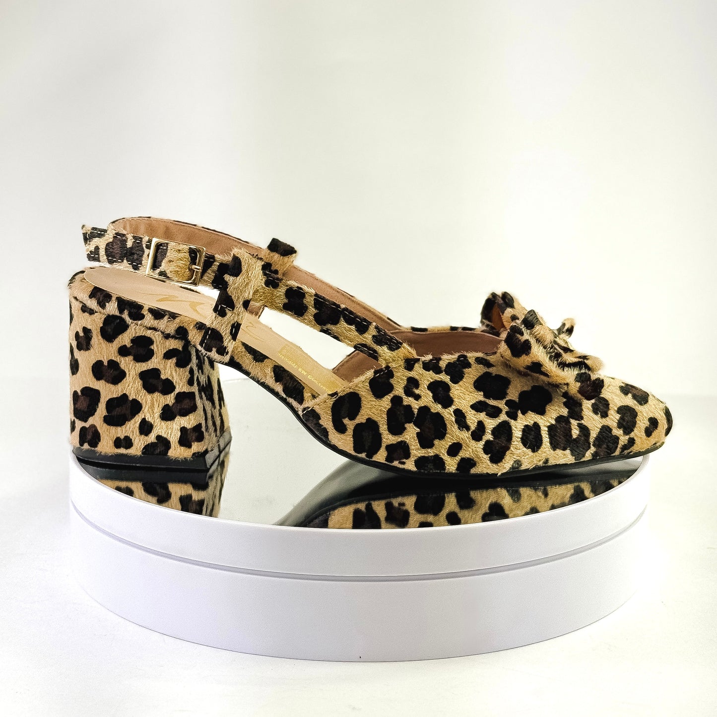 Sandalias de tacón grueso 5.5 cm animal print con moño para mujer - Milagros Moda