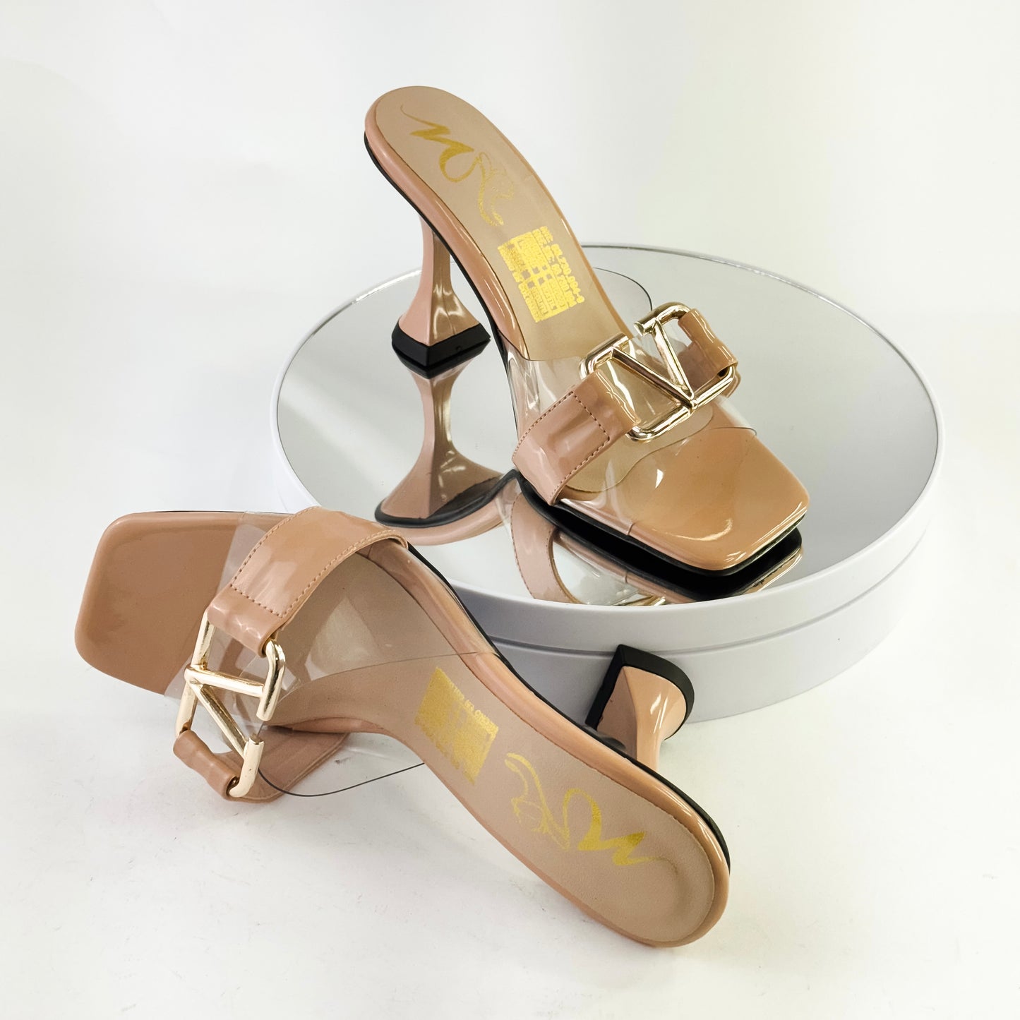 Tacones elegantes con transparencias y hebilla color nude, tacón 7.5 cm para mujer - Milagros Moda