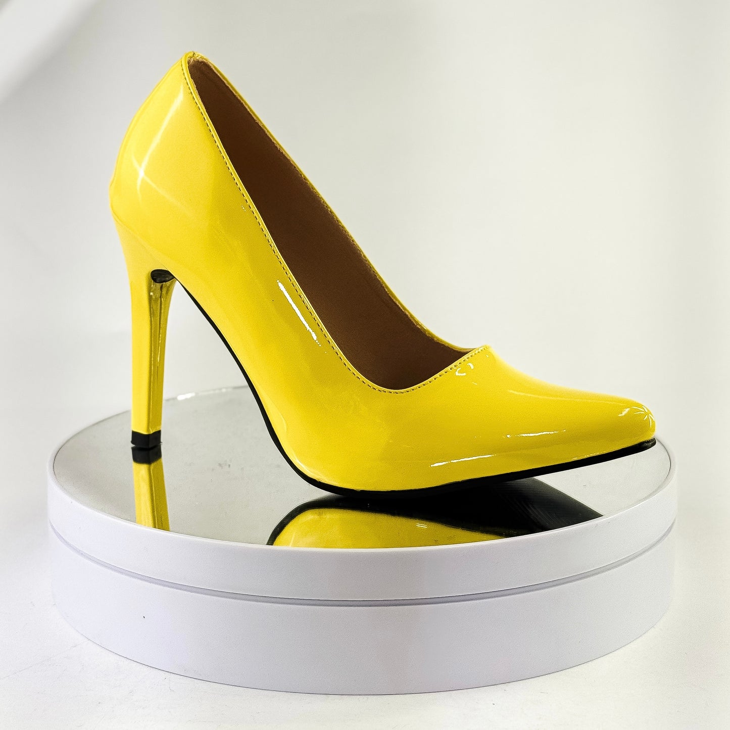 Tacones clásicos punta fina color amarillo, tacón 9.5 cm para mujer - Milagros Moda