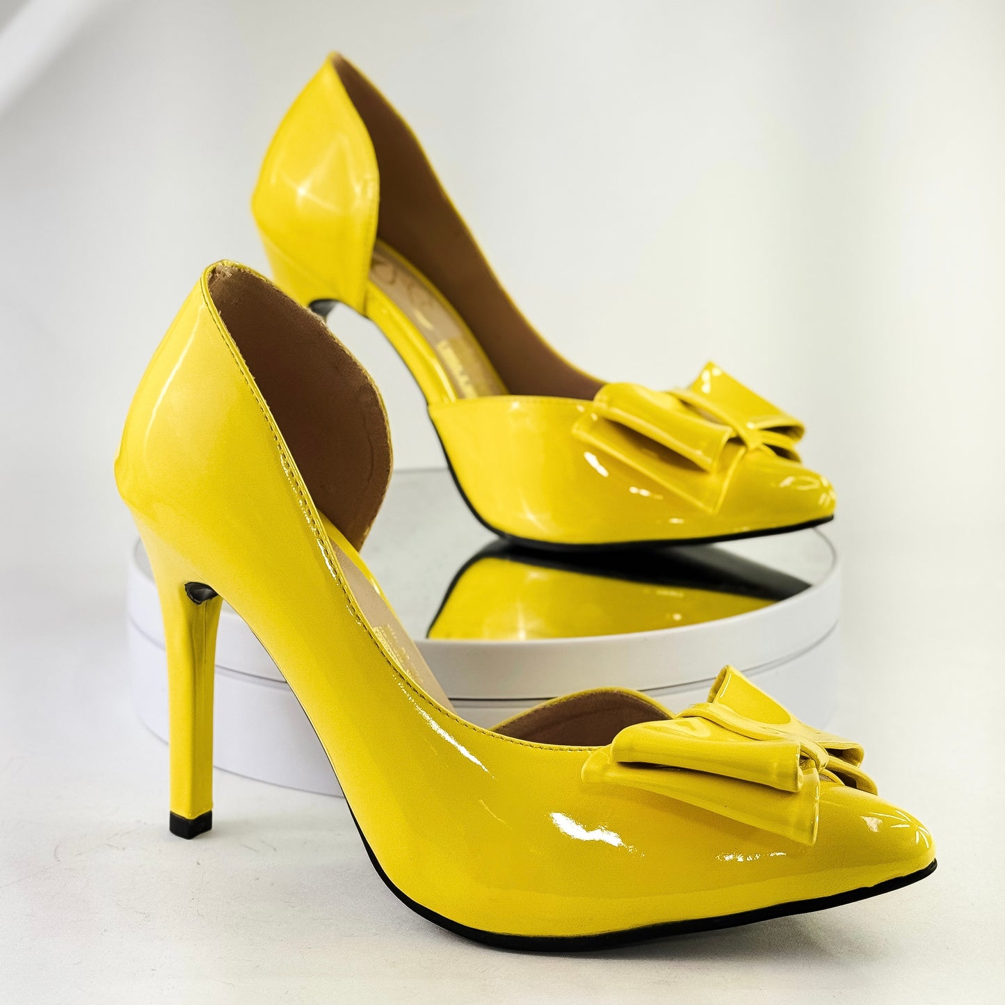 Tacones altos con moño color amarillo, tacón 9.5 cm para mujer - Milagros Moda