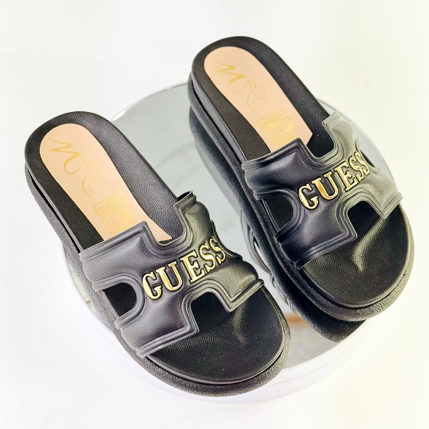 Sandalias planas tipo plataforma con logo Guess para mujer Ref. 0502 negro