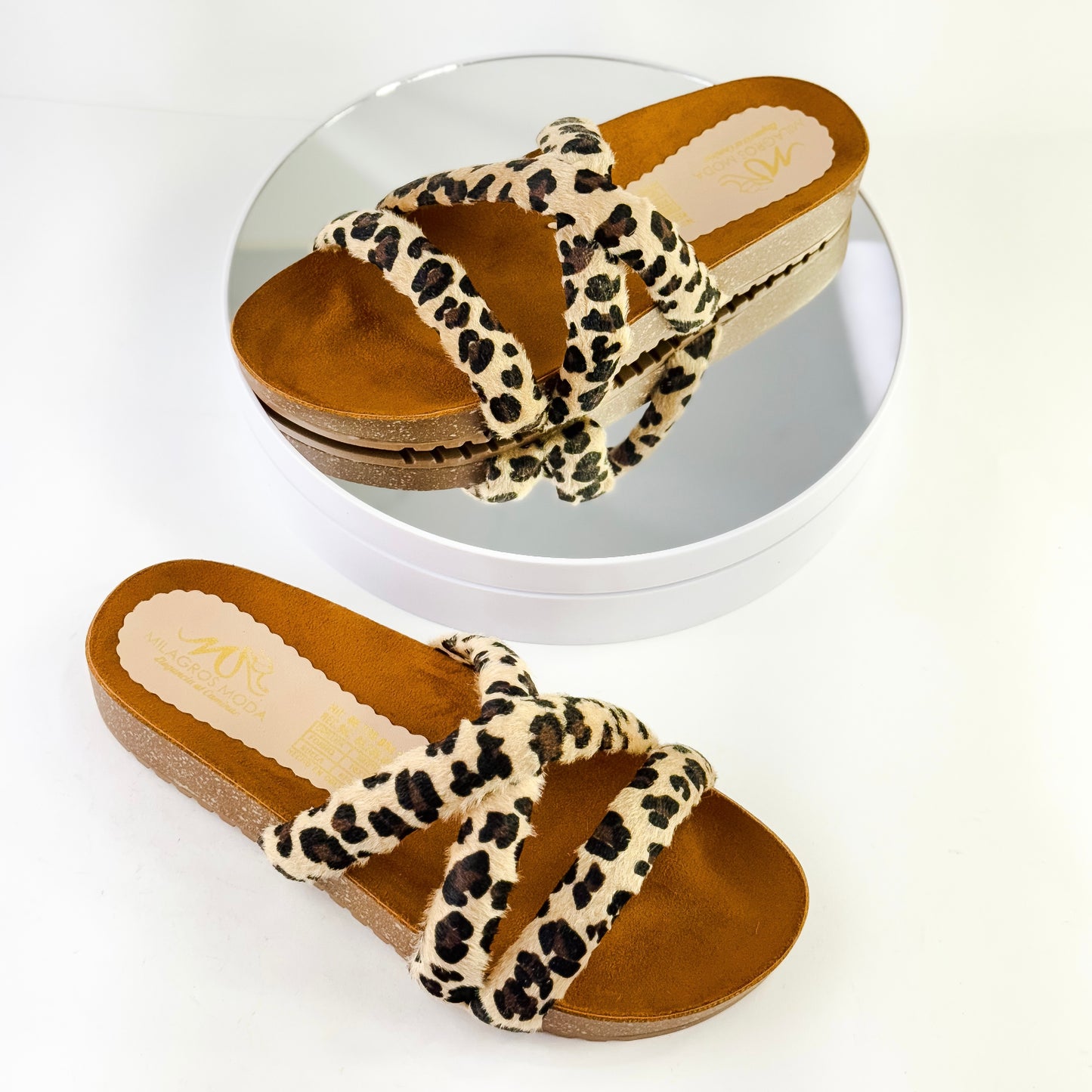 Sandalias planas con tiras cruzadas para mujer Ref. 0528 animal print