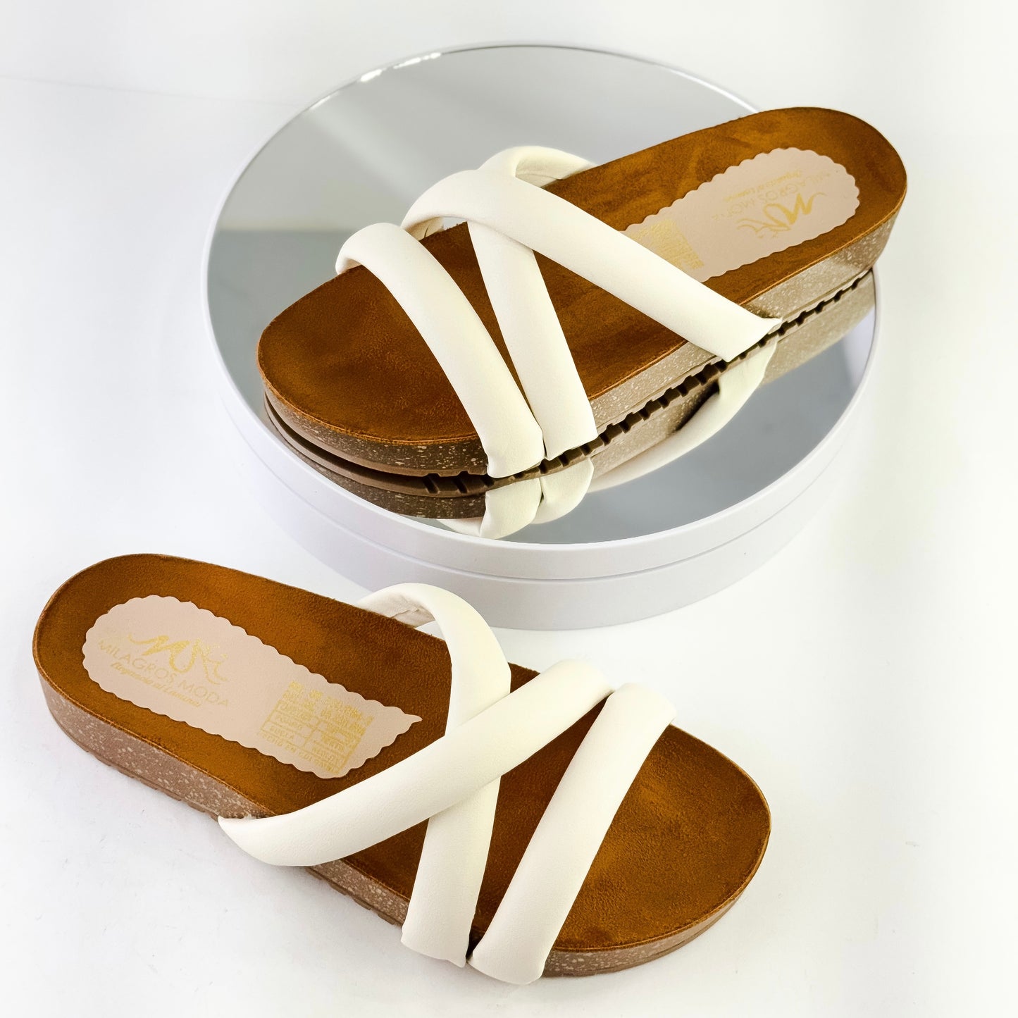 Sandalias planas con tiras cruzadas para mujer Ref. 0528 blanco