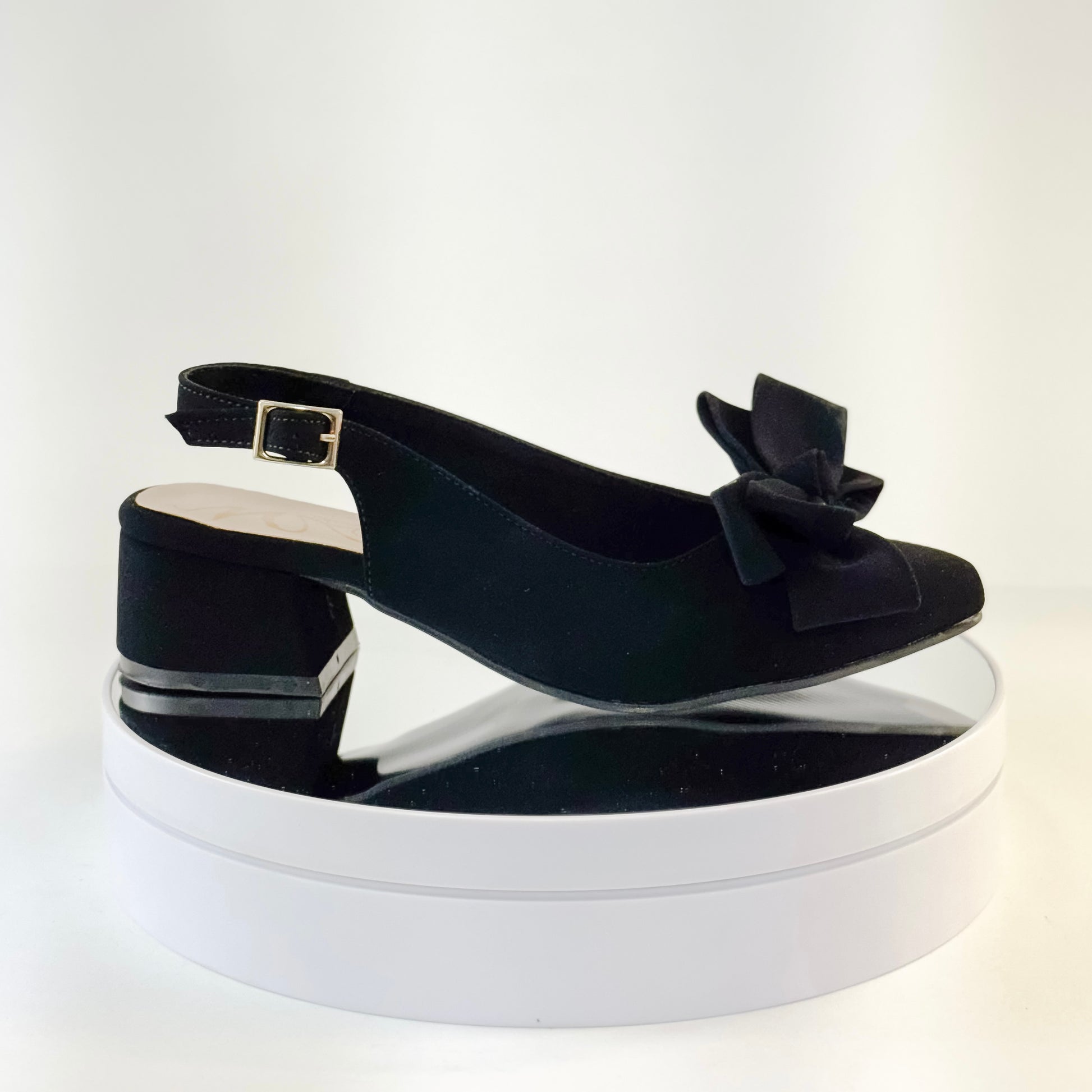 Tacones destalonados de tacón 3.5 cm color negro con moño decorativo para mujer - Milagros Moda
