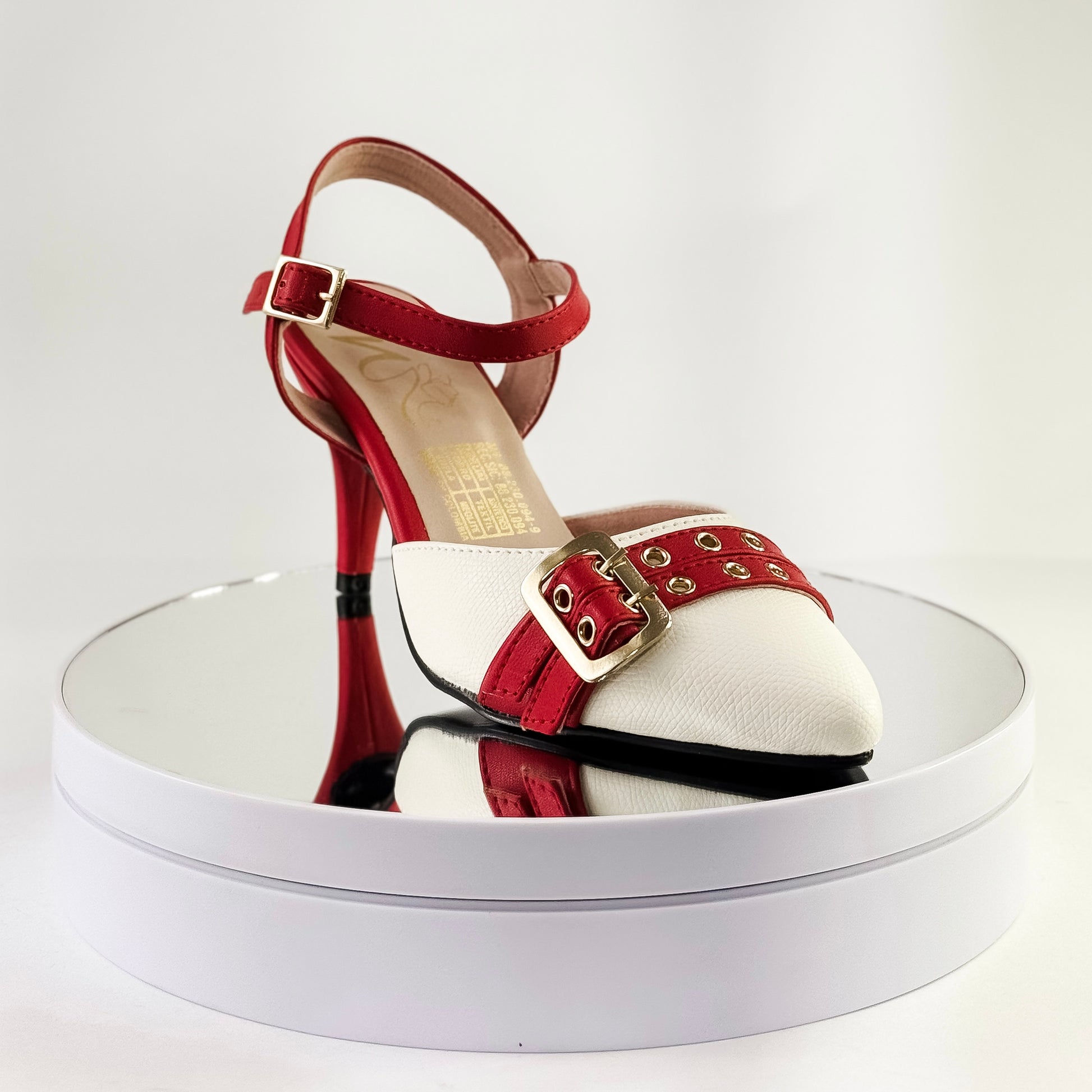 Tacones de punta cerrada con correa y hebilla - Tacón delgado 5.5 cm color rojo para mujer - Milagros Moda