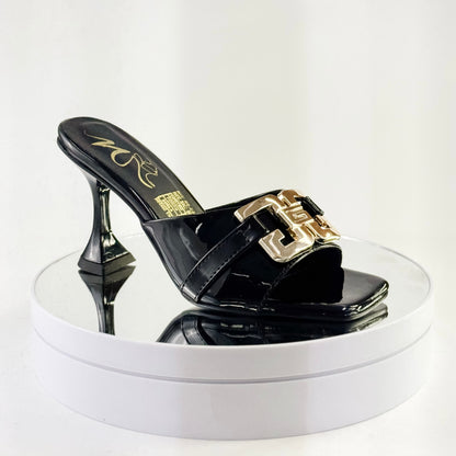 Tacones elegantes con hebilla dorada color negro, tacón 7.5 cm para mujer - Milagros Moda