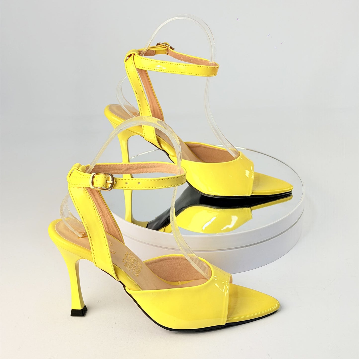 Tacones Amarillo Milagros Moda