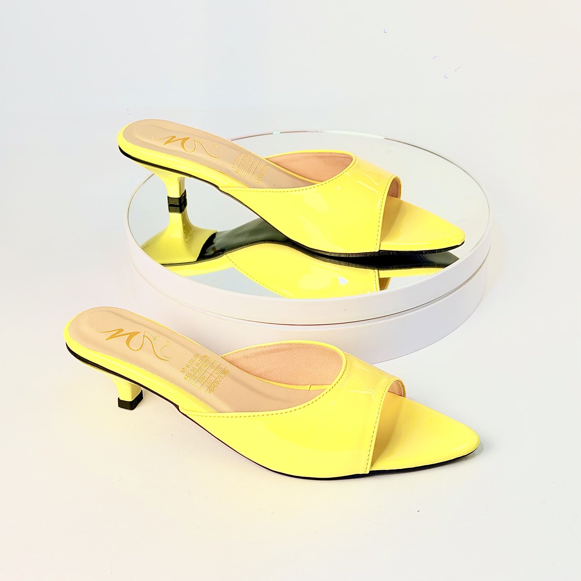 Tacones Amarillo Milagros Moda