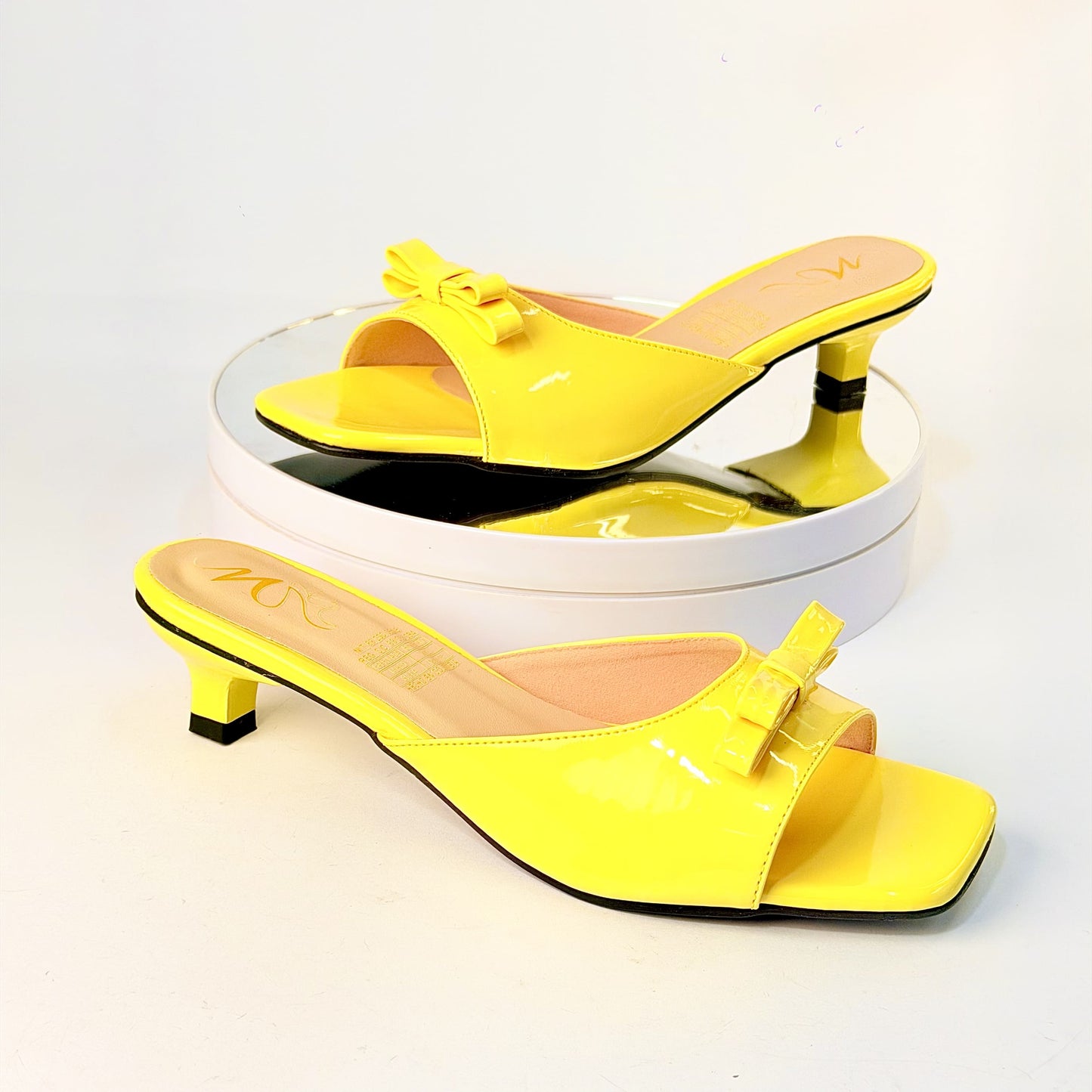 Tacones Amarillo Milagros Moda