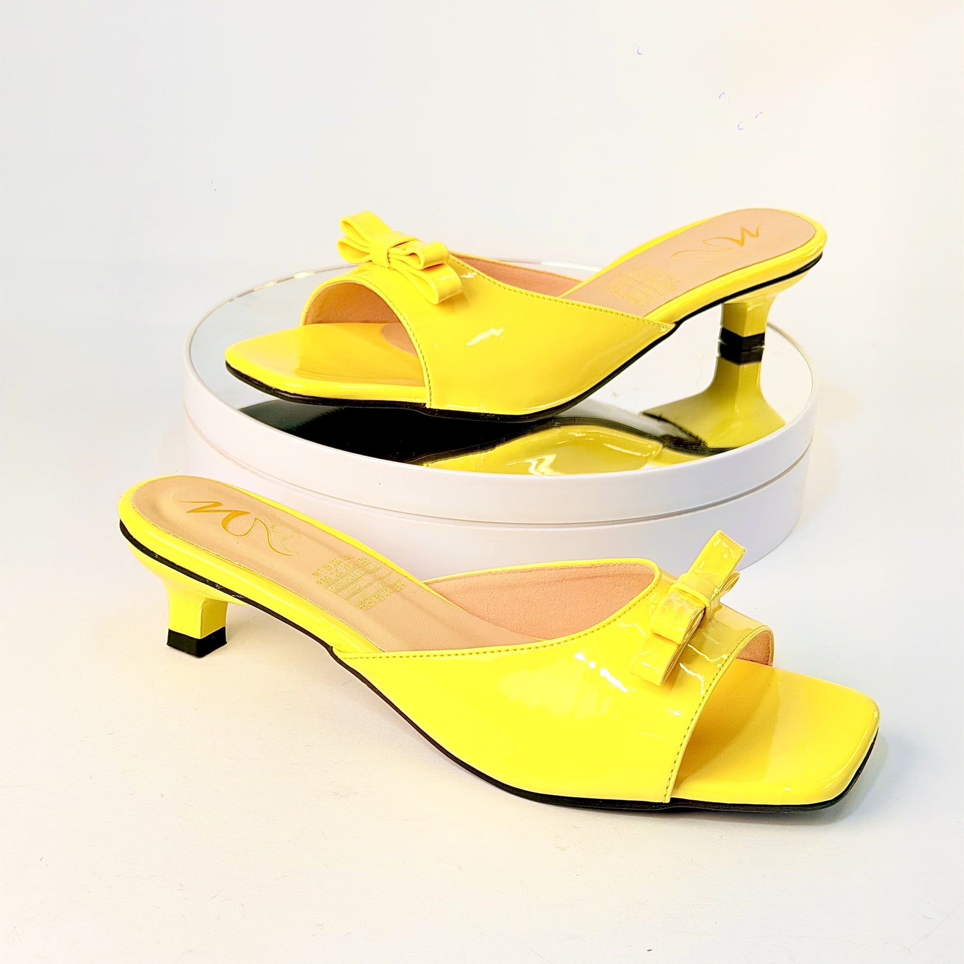 Tacones Amarillo Milagros Moda