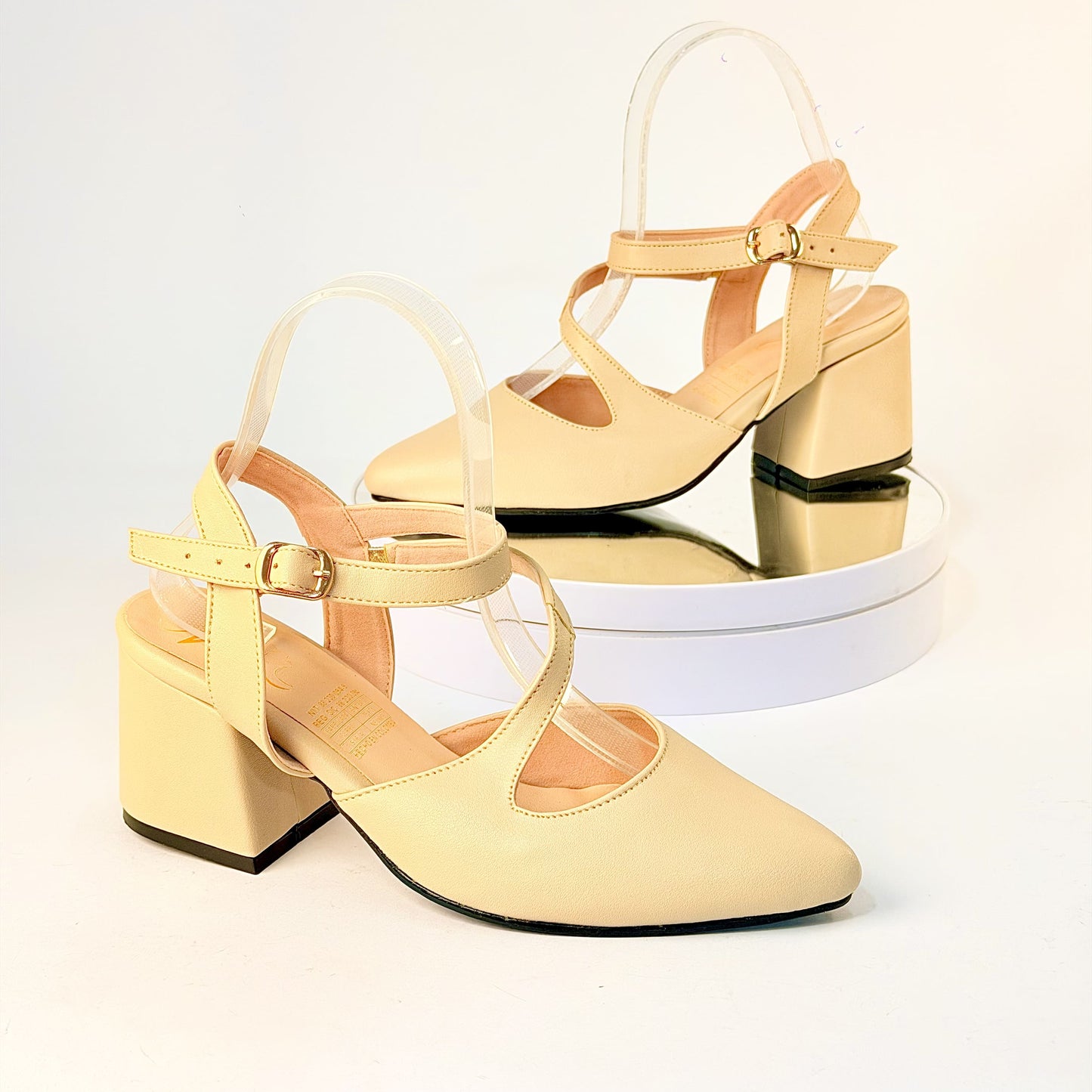 Tacones Beige Milagros Moda