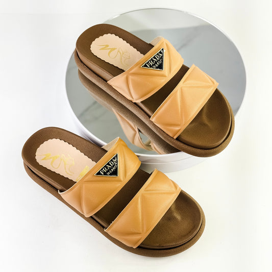 Sandalias tipo plataforma con doble correa acolchada Ref. 0503 amaretto
