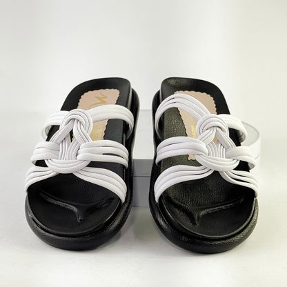 Sandalias planas con nudo decorativo Ref. 0524 blanco
